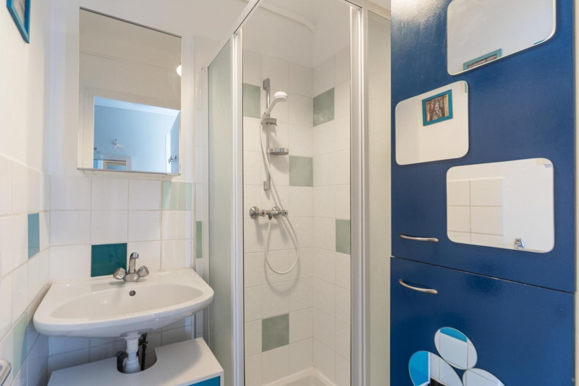 Menor - Welkeys Apartamento *